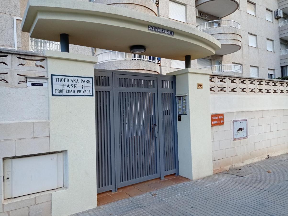 גאנדיה Tropicana Park Solo Familias Serviplaya מראה חיצוני תמונה